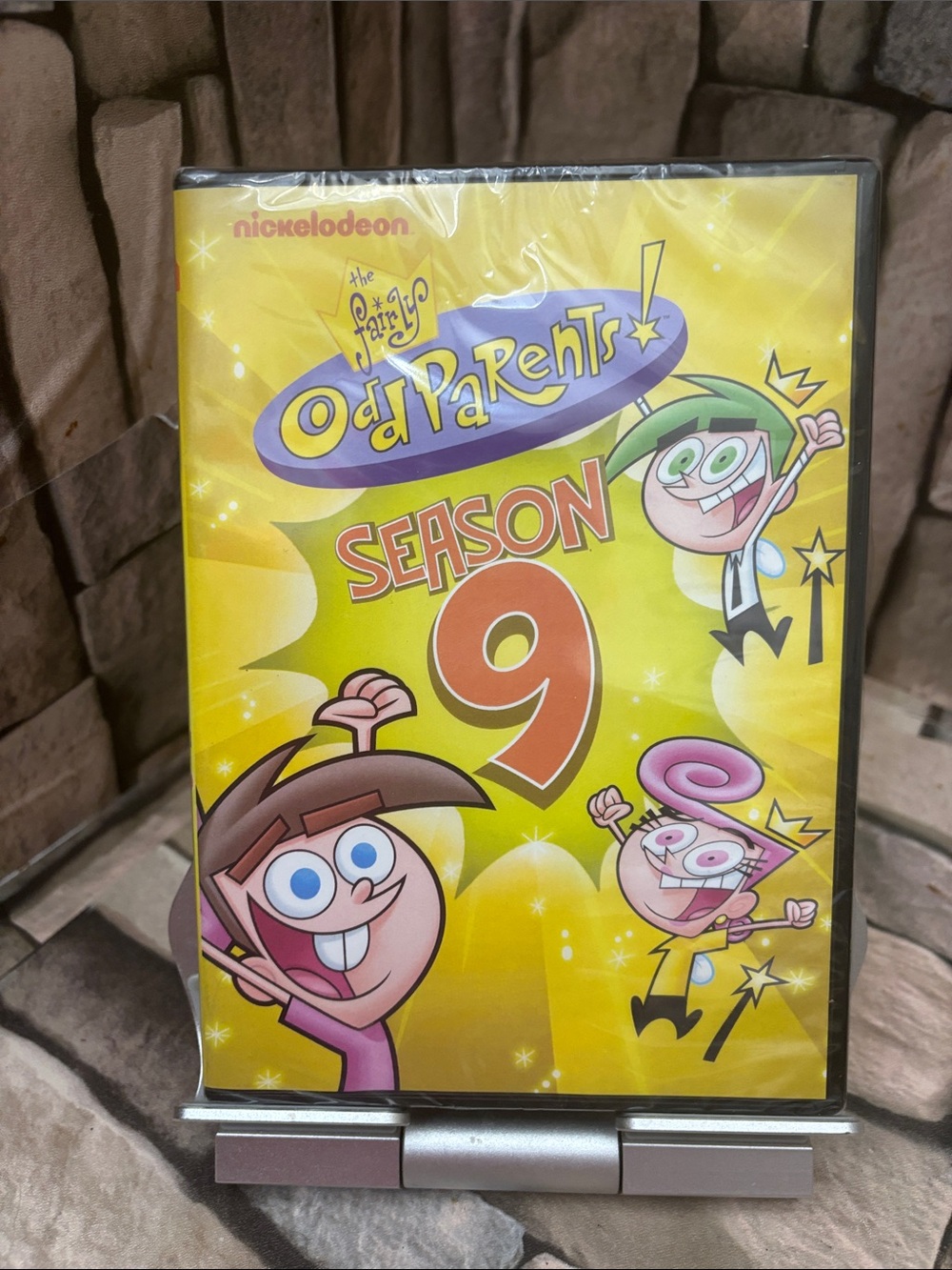 Nickelodeon The Fairly OddParents Season 9 Bright Yellow Wall Art